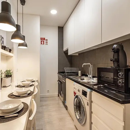 דירה Akicity Campolide Peach ליסבון