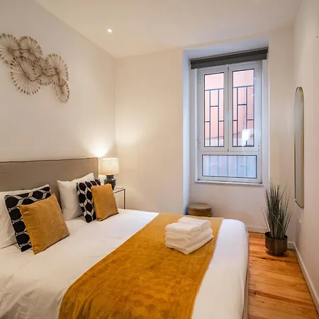 Akicity Campolide Peach * ליסבון